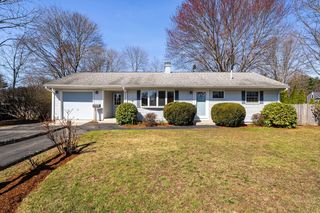 36 Baldwin Ave, Framingham, MA 01701