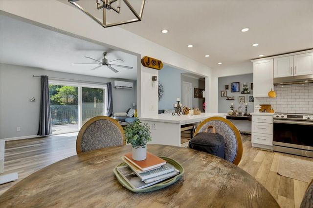 19011 Siesta Dr, Penn Valley, CA 95946