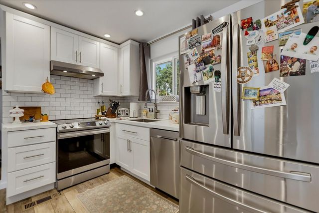 19011 Siesta Dr, Penn Valley, CA 95946