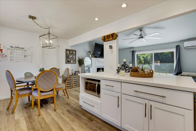 19011 Siesta Dr, Penn Valley, CA 95946