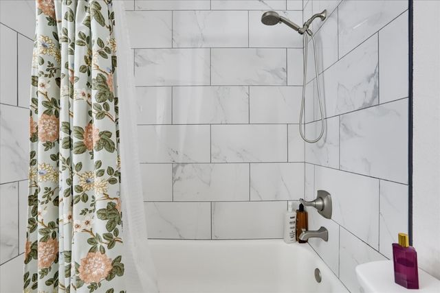 19011 Siesta Dr, Penn Valley, CA 95946