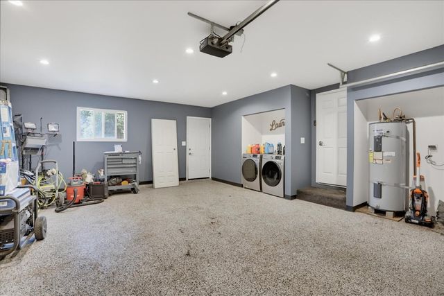 19011 Siesta Dr, Penn Valley, CA 95946