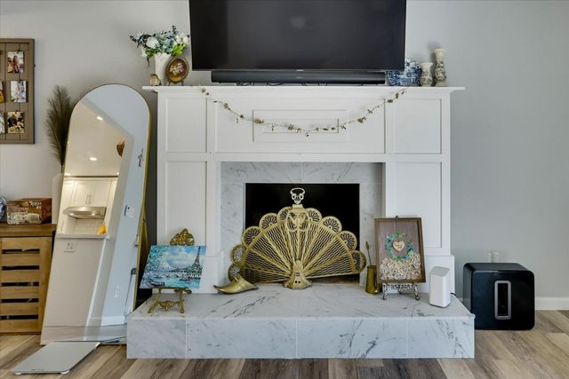 19011 Siesta Dr, Penn Valley, CA 95946