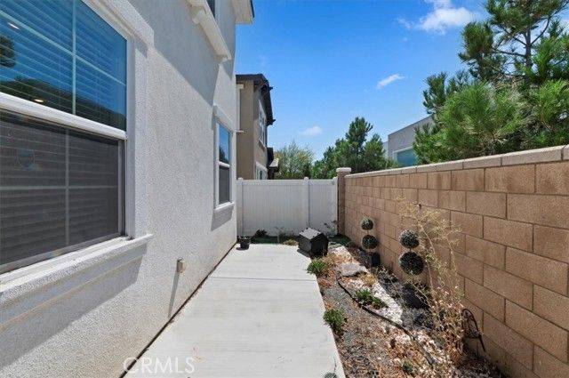 6073 Sendero Avenue, Eastvale, CA 92880