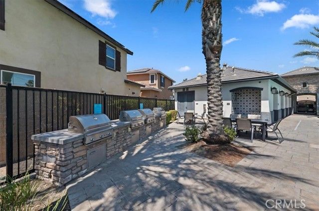 6073 Sendero Avenue, Eastvale, CA 92880