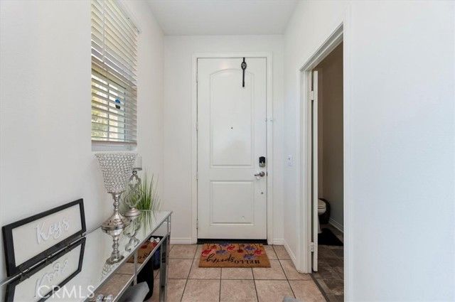 6073 Sendero Avenue, Eastvale, CA 92880