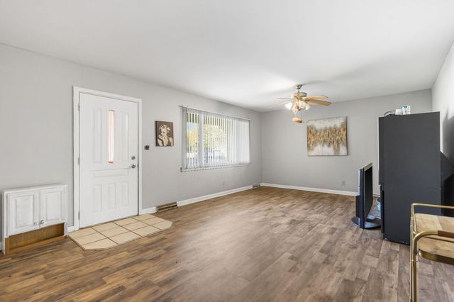 2012 S Roanoke Avenue, Springfield, MO 65807