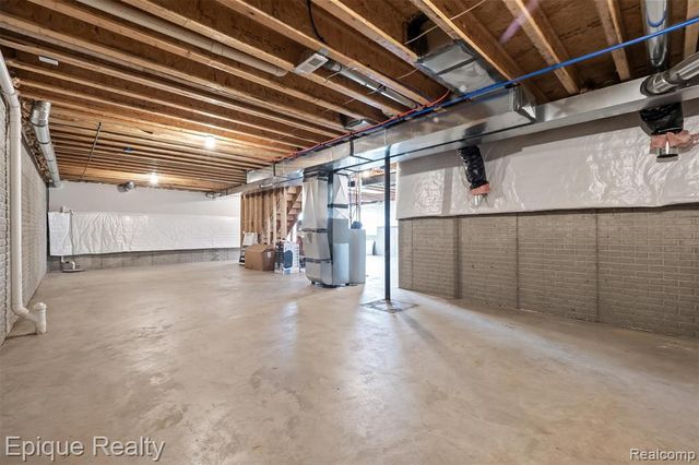181 E Market Street, Oxford, MI 48371