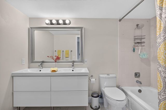 4301 MARTINIQUE Circle G4, Coconut Creek, FL 33066