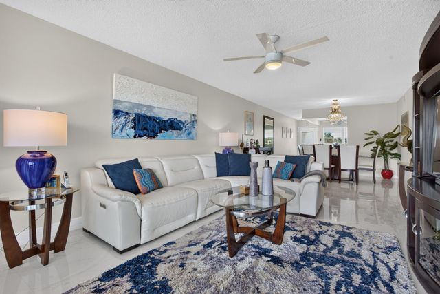 4301 MARTINIQUE Circle G4, Coconut Creek, FL 33066