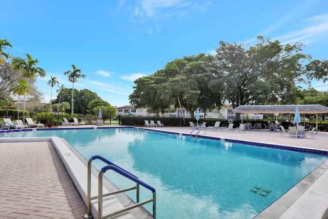 4301 MARTINIQUE Circle G4, Coconut Creek, FL 33066