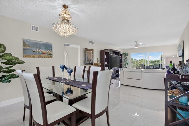 4301 MARTINIQUE Circle G4, Coconut Creek, FL 33066