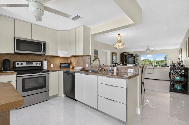 4301 MARTINIQUE Circle G4, Coconut Creek, FL 33066