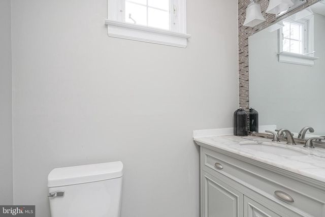 405 E EVESHAM AVE, Magnolia, NJ 08049