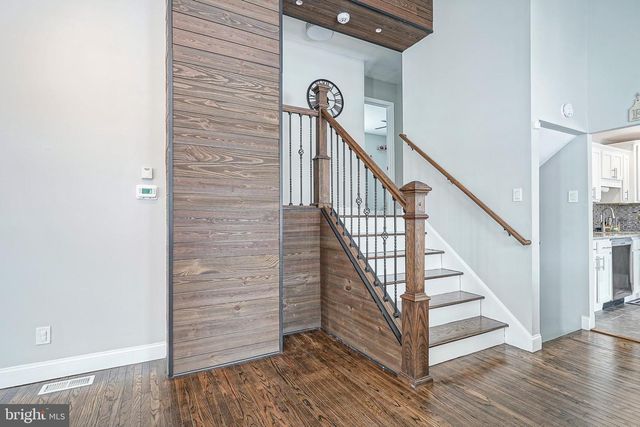 405 E EVESHAM AVE, Magnolia, NJ 08049