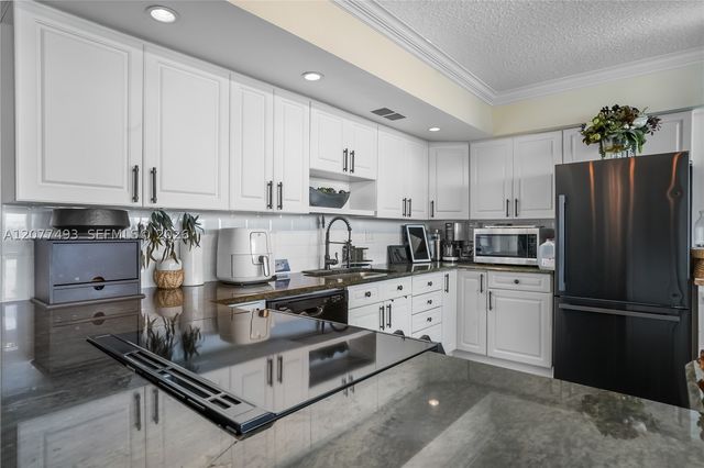 2150 Sans Souci Blvd E1, North Miami, FL 33181