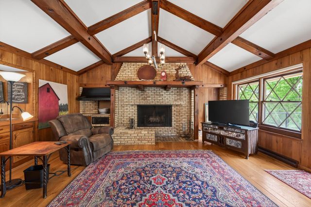 13651 Oakwood Curve, Burnsville, MN 55337