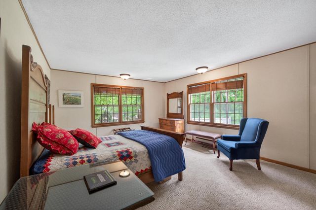 13651 Oakwood Curve, Burnsville, MN 55337