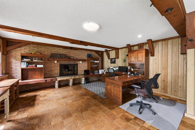 13651 Oakwood Curve, Burnsville, MN 55337