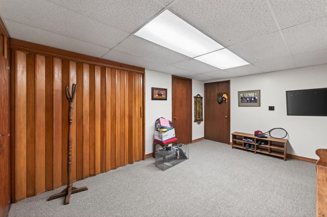 13651 Oakwood Curve, Burnsville, MN 55337