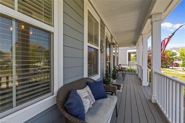 3329 Conservancy DR, Chesapeake, VA 23323