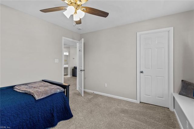 3329 Conservancy DR, Chesapeake, VA 23323