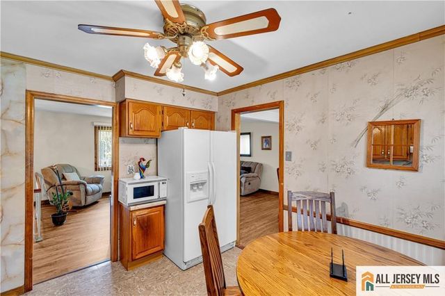 8 Whitehall Avenue, Edison, NJ 08820