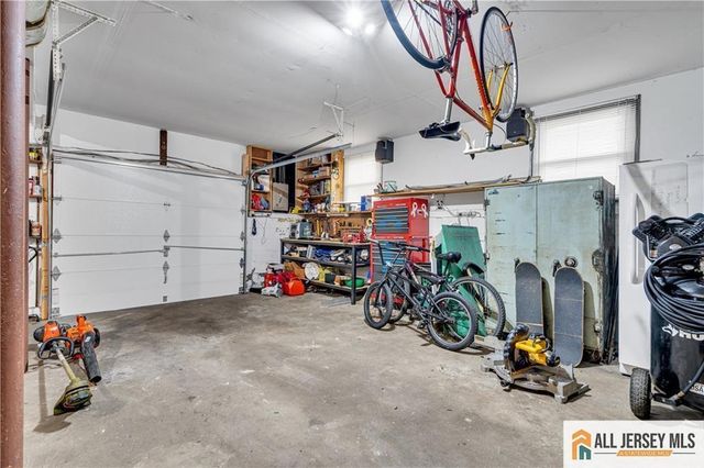 8 Whitehall Avenue, Edison, NJ 08820