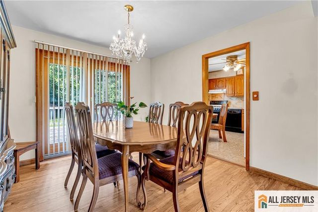 8 Whitehall Avenue, Edison, NJ 08820