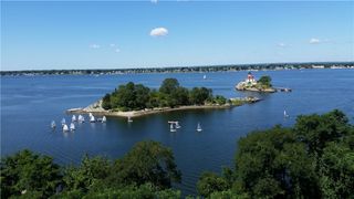 33 Bullocks Point 3C, East Providence, RI 02915