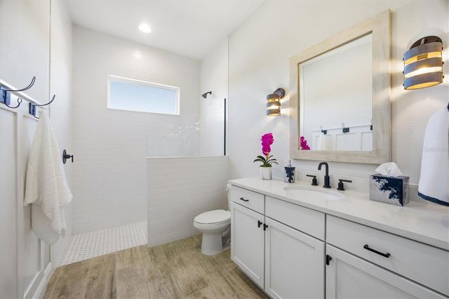 3467 COMPOUND COURT, Sarasota, FL 34240