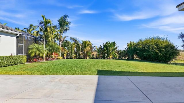 3467 COMPOUND COURT, Sarasota, FL 34240