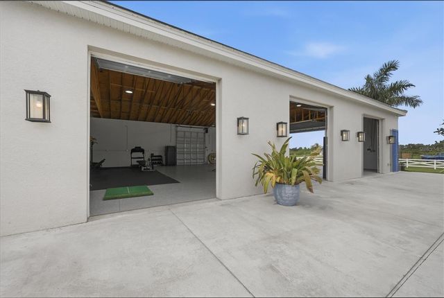 3467 COMPOUND COURT, Sarasota, FL 34240
