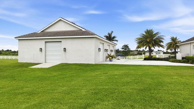 3467 COMPOUND COURT, Sarasota, FL 34240
