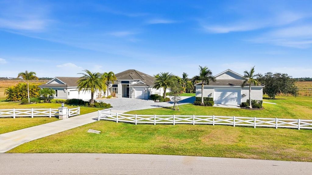 3467 COMPOUND COURT, Sarasota, FL 34240