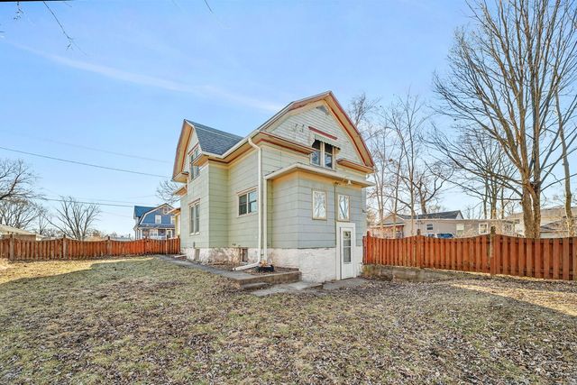 1220 Liberty Street, Morris, IL 60450