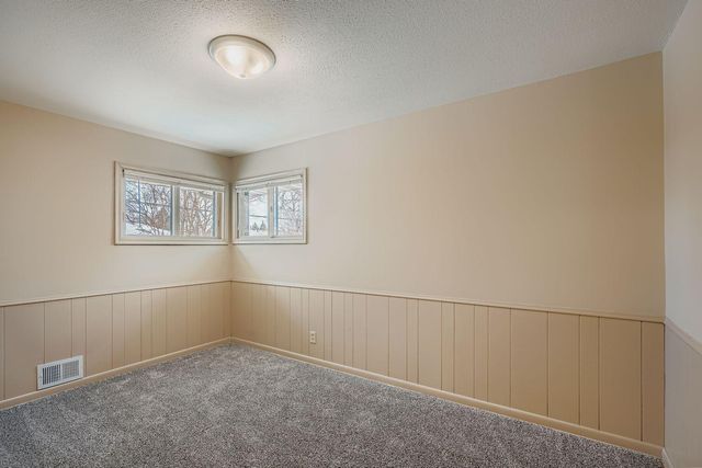 4035 Louisiana Avenue N, New Hope, MN 55427