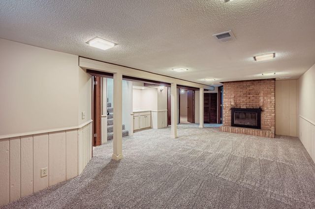 4035 Louisiana Avenue N, New Hope, MN 55427