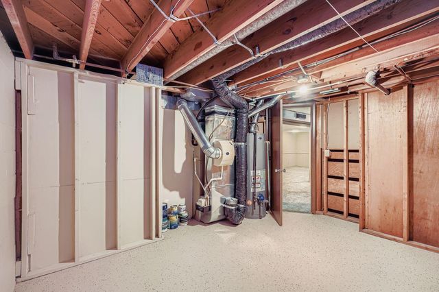 4035 Louisiana Avenue N, New Hope, MN 55427