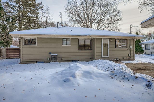 4035 Louisiana Avenue N, New Hope, MN 55427