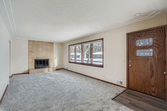 4035 Louisiana Avenue N, New Hope, MN 55427