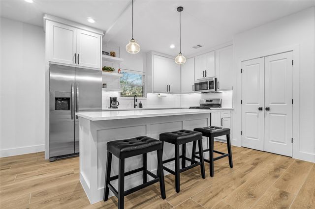 7107 Foster Street B, Houston, TX 77021