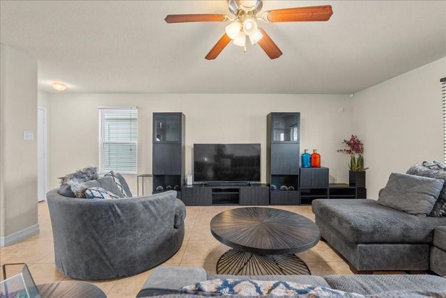 11727 Downey Violet Lane, Houston, TX 77044