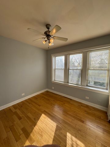 4542 W GEORGE Street 1, Chicago, IL 60641