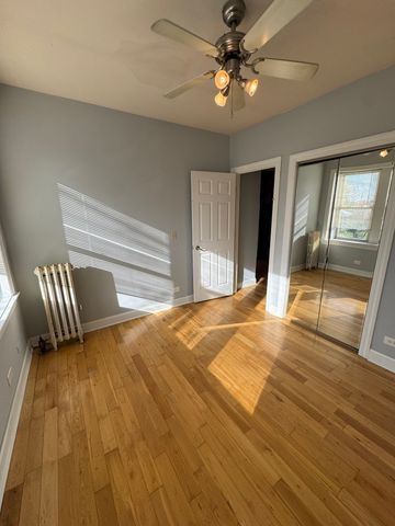 4542 W GEORGE Street 1, Chicago, IL 60641