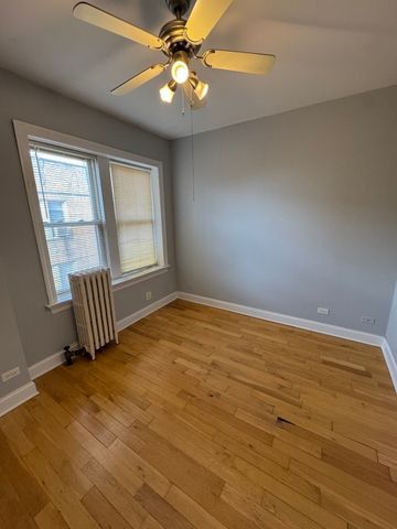 4542 W GEORGE Street 1, Chicago, IL 60641