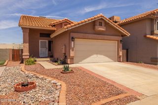 4114 E MUIRWOOD Drive, Phoenix, AZ 85048
