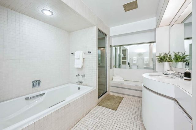 155 E 69th Street, New York City, NY 10021