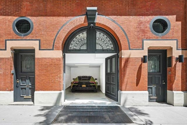 155 E 69th Street, New York City, NY 10021