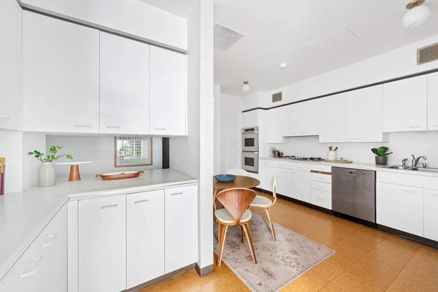 155 E 69th Street, New York City, NY 10021